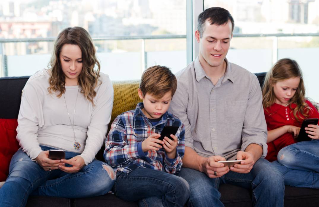 Embracing Quality Time: Choosing Family over Technology